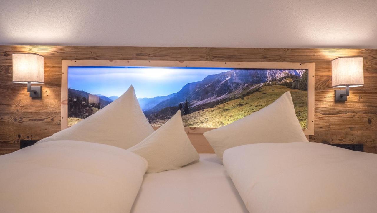 & Mit Hotel Fuegen