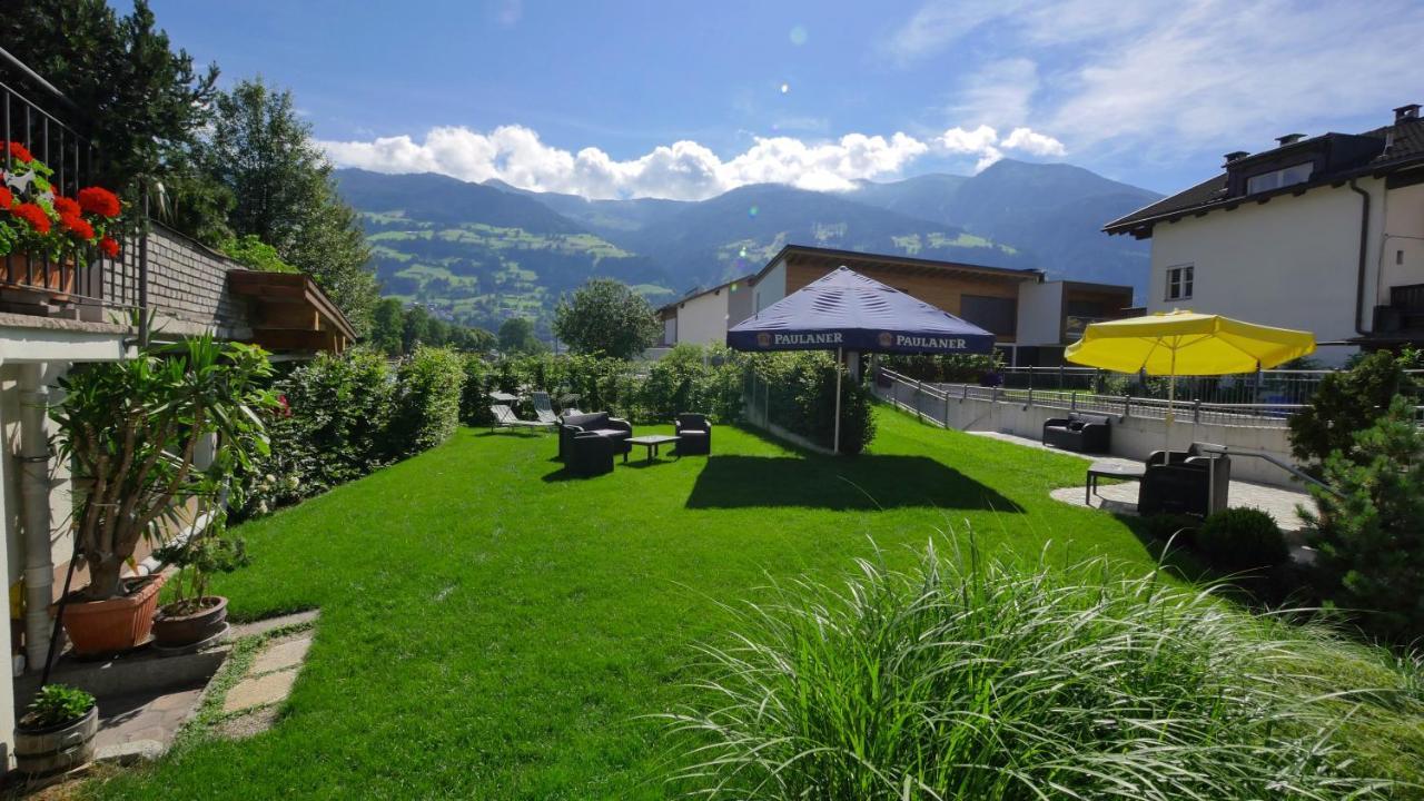 Hotel & Mit Fuegen