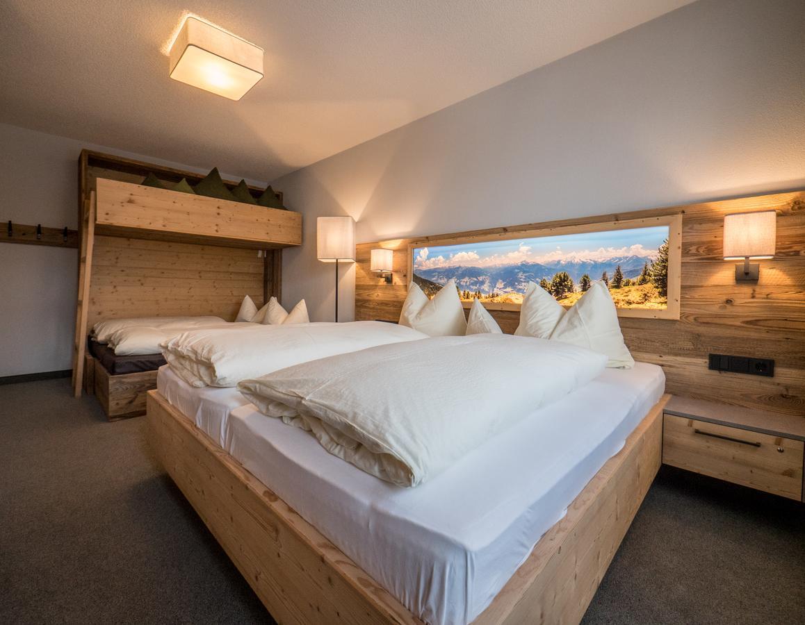 Hotel & Mit 3*