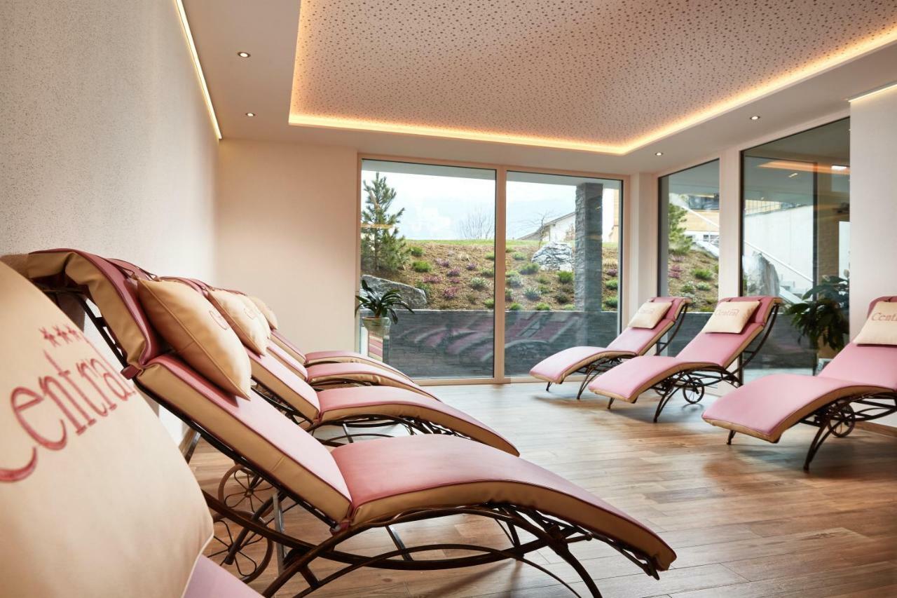 Hotel & Mit 3*